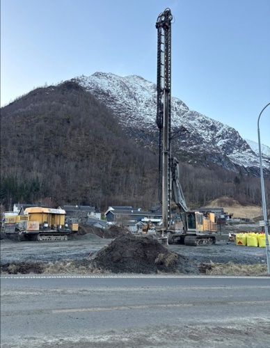 Rigg grunnstabilisering på Veblungsnes