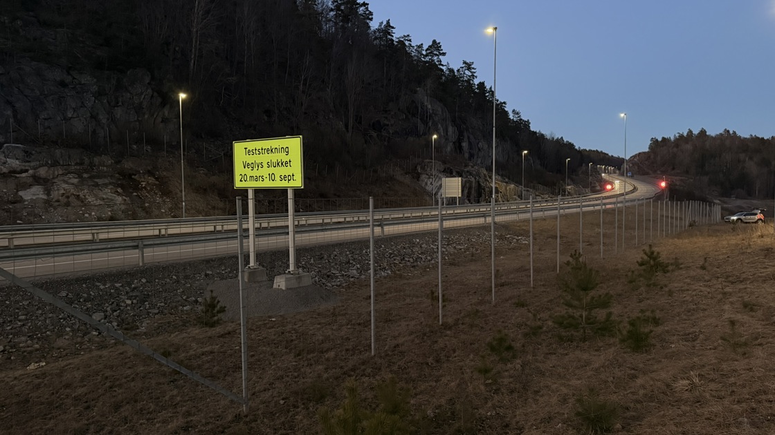 E18 Rugtvedt - Dørdal teststrekning fotografert en kveld i mars.
